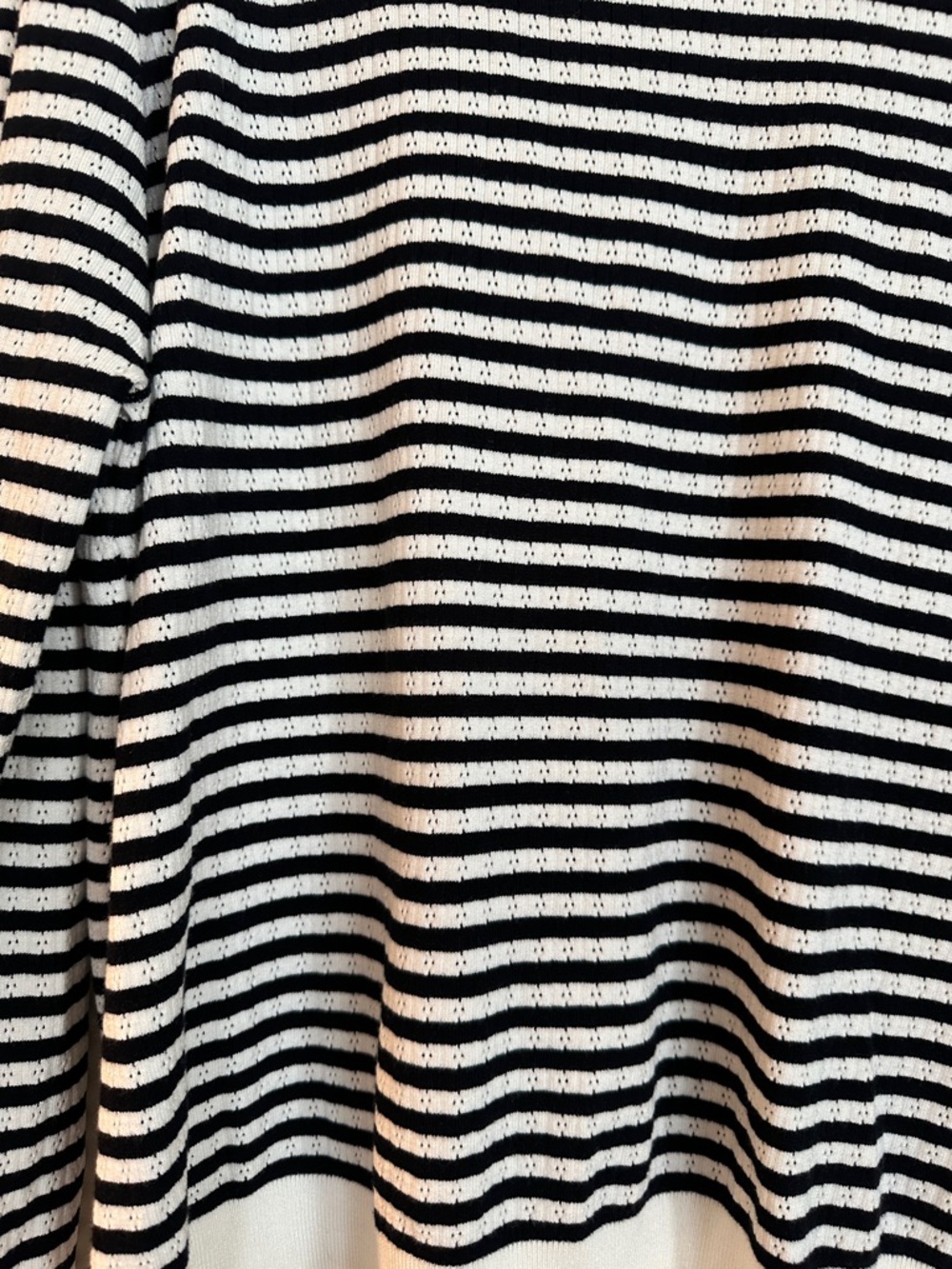 Time and Tru Striped Black and White Sweater size XXL runs smaller - Picture 4 of 5